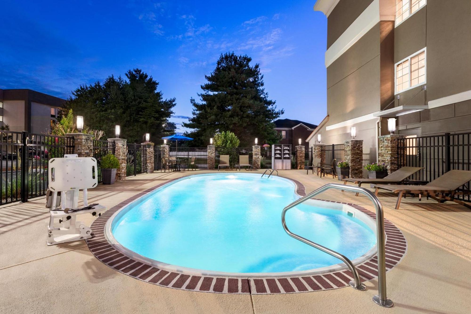 Holiday Inn Express - Bowling Green By Ihg Exterior foto